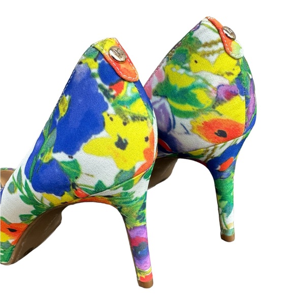 Liz Claiborne multicolored Floral print open toe heels. Sz. 8 - Picture 7 of 8